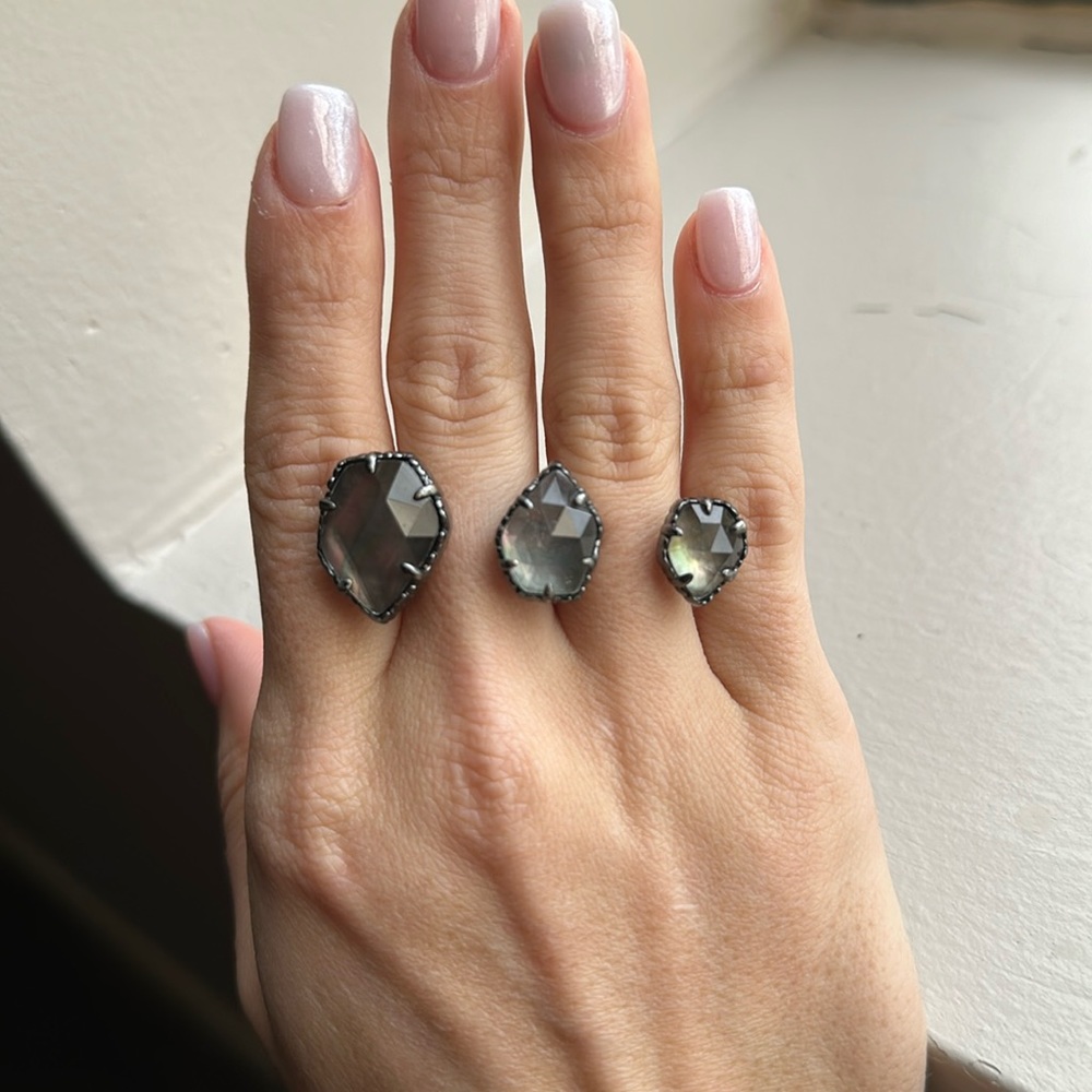 COPY - Kendra Scott Naomi ring